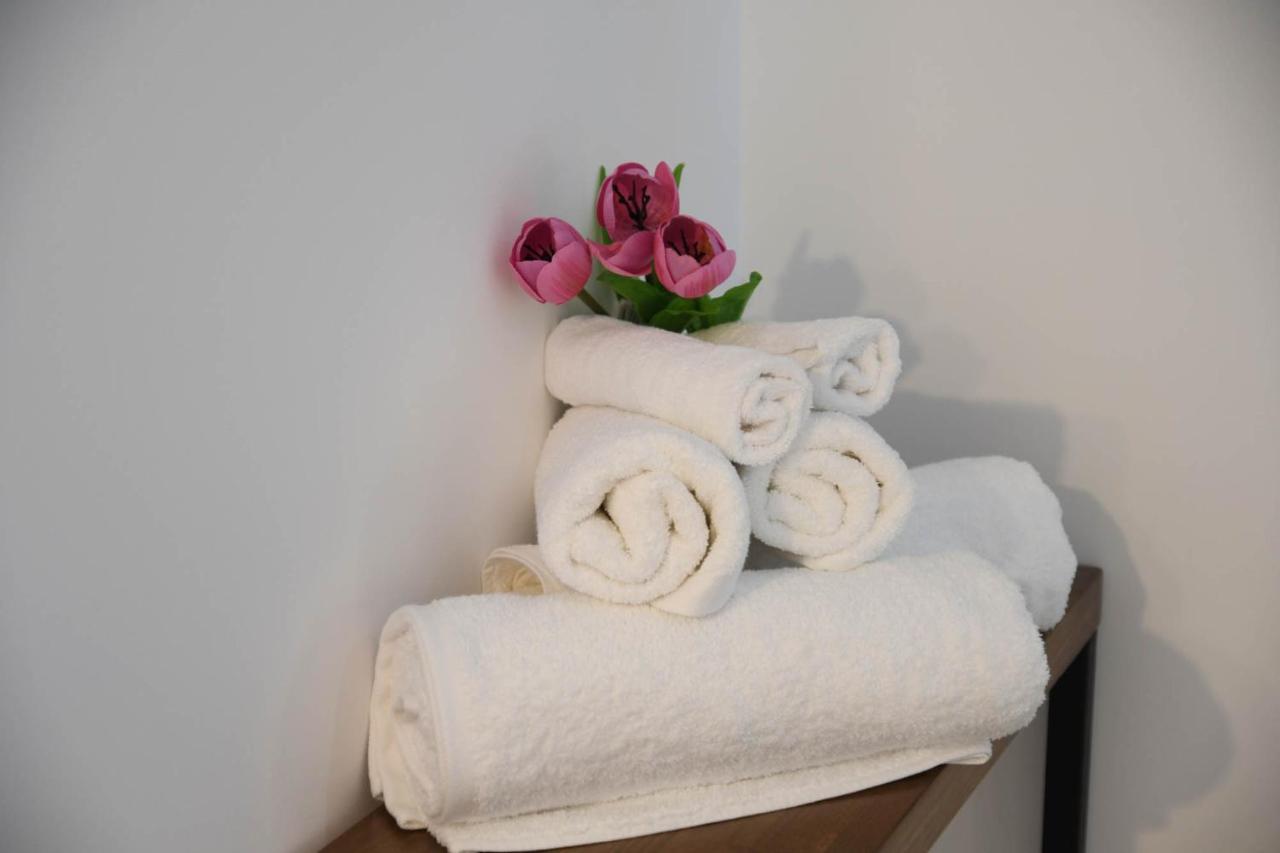 Orion Eco Suites Karteros Esterno foto