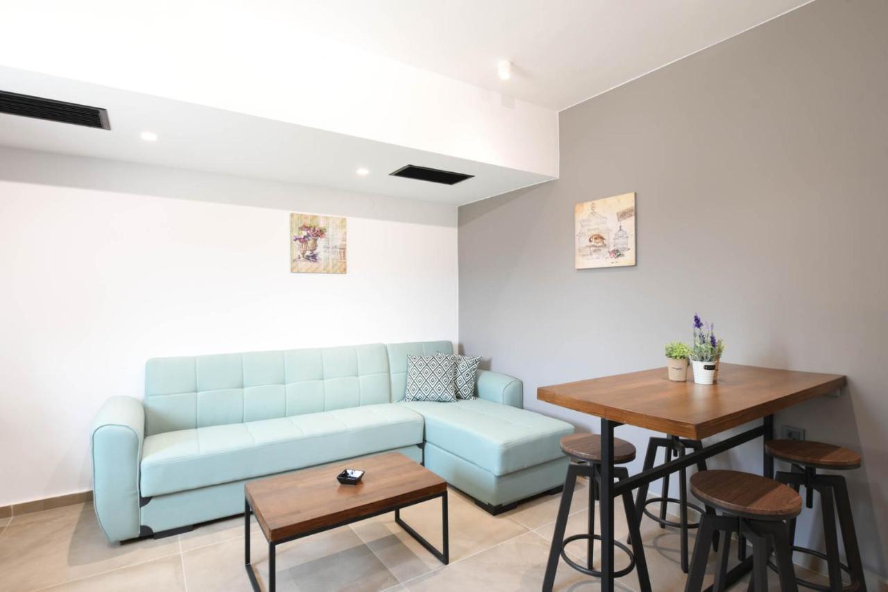 Orion Eco Suites Karteros Esterno foto