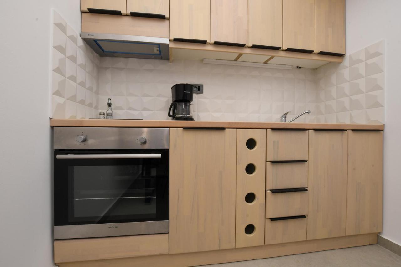 Orion Eco Suites Karteros Esterno foto