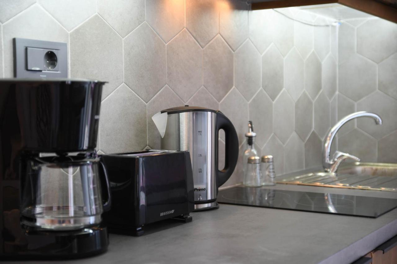 Orion Eco Suites Karteros Esterno foto