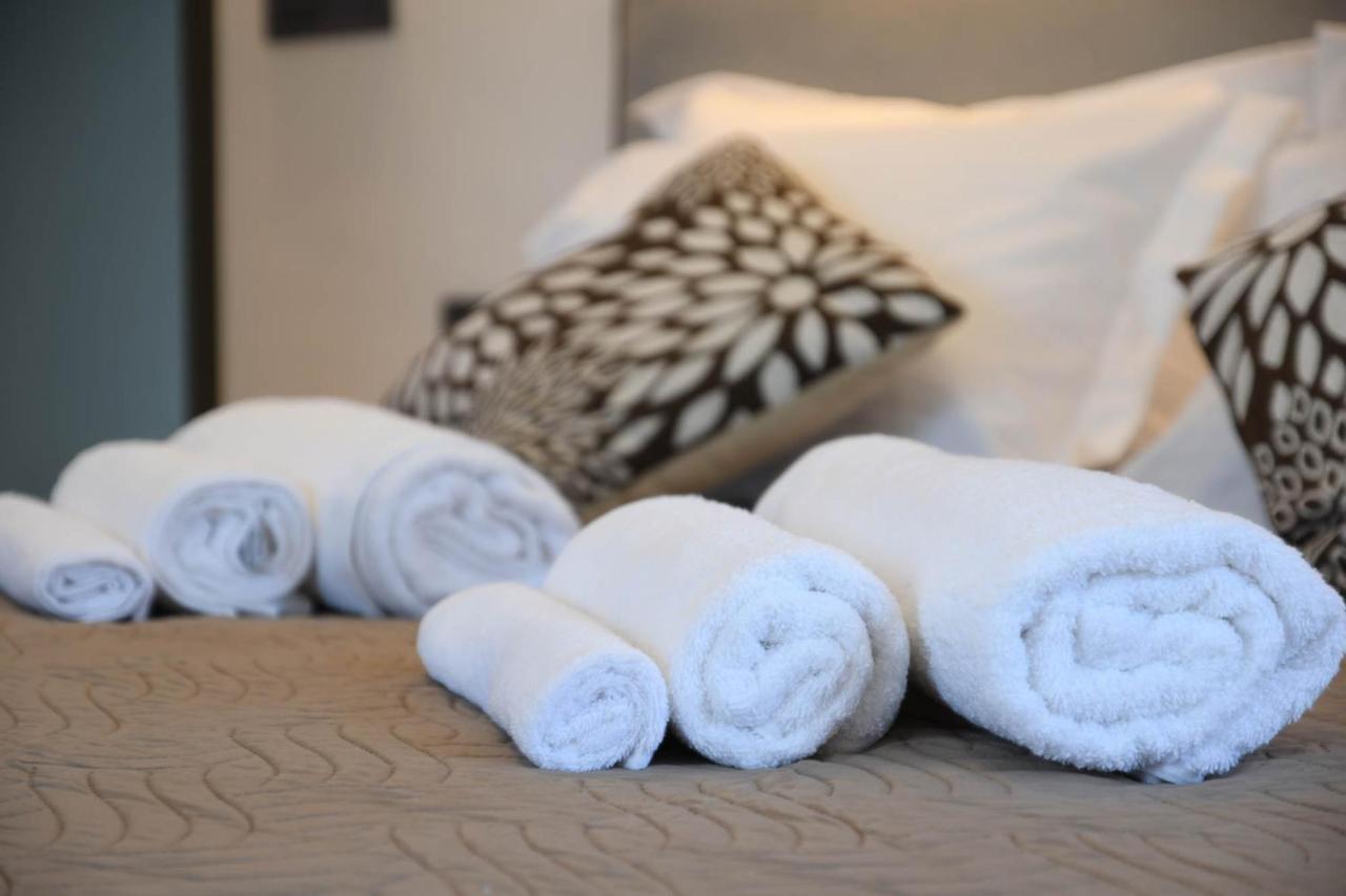 Orion Eco Suites Karteros Esterno foto