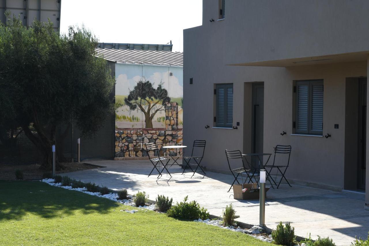 Orion Eco Suites Karteros Esterno foto